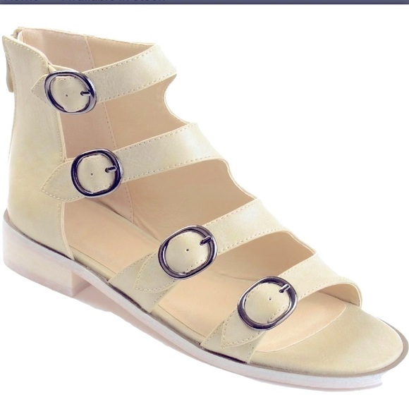 Journee Collection bone faux leather gladiator sandals. Back zip. Size 8.NWT/Box - Picture 1 of 7
